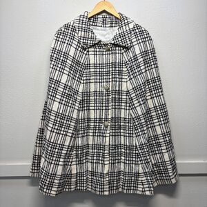 Vintage Black & White Plaid Wool Cape Coat – Mid-Length, Button Front S-M?